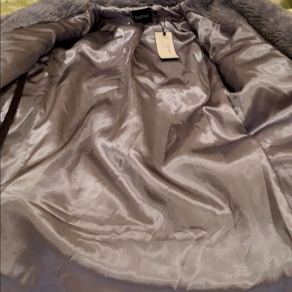 LAST ONE GORGEOUS BLUE COLOR BOOHOO OVERSIZED TEDDY FAUX FUR COAT - Picture 12 of 16
